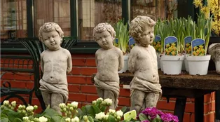 Figuren aus Steingut 2021 (1).JPG